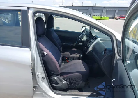 2015 Nissan Versa Note S (Sr)/S Plus/Sl/Sr/Sv z USA, uszkodzony, nr VIN 3N1CE2CP1FL373470